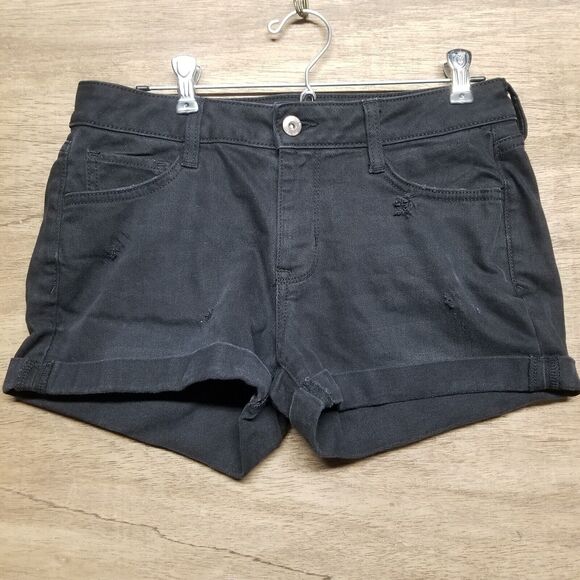 Arizona Jeans Shorts Womans Size 6 Black Distressed Low Rise - Picture 1 of 9